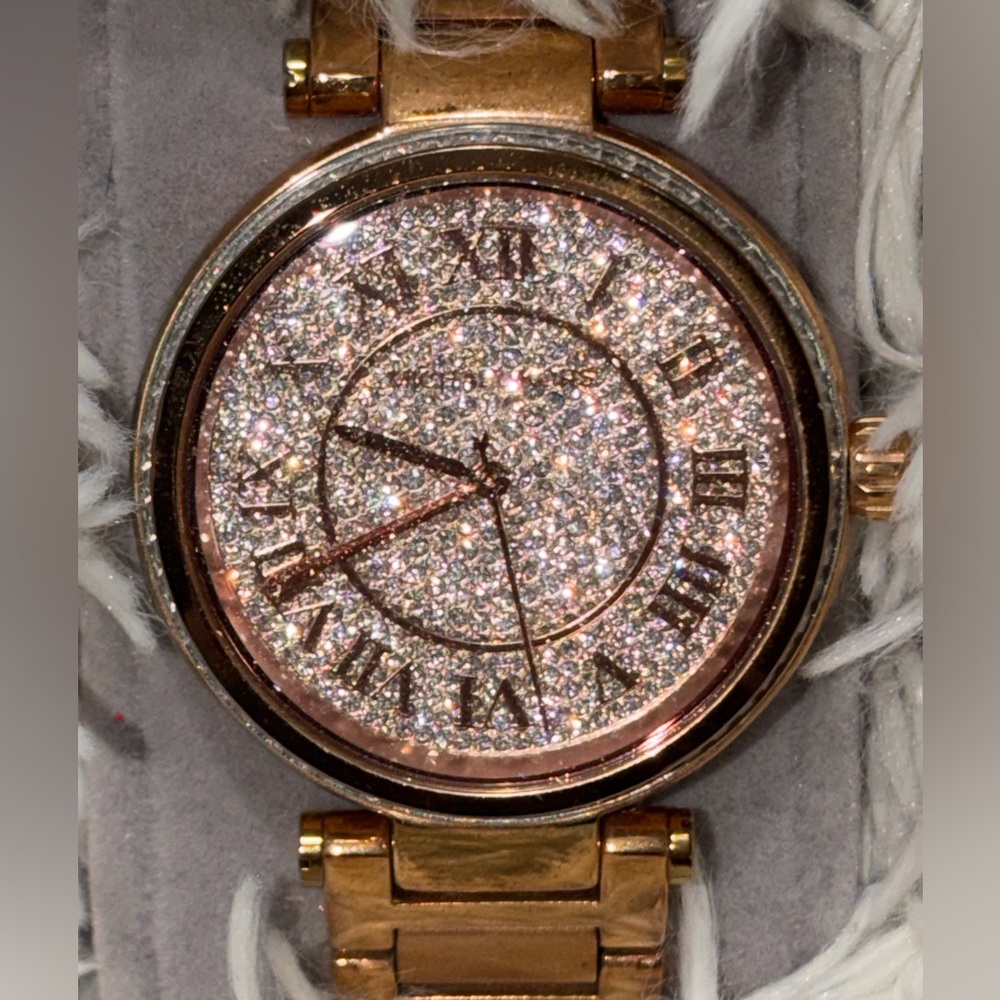 MK5868 Michael Kors Women’s Watch Rose Gold